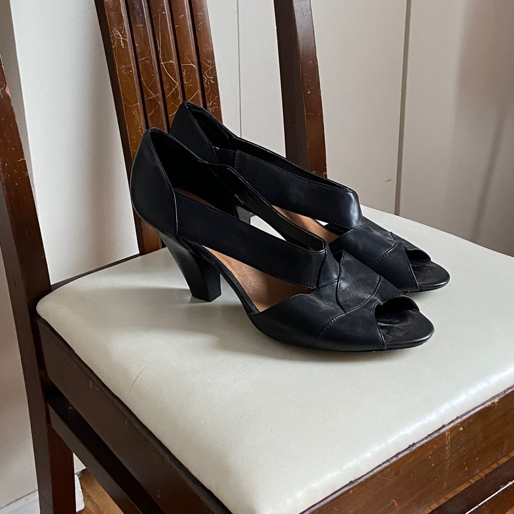 Aldo black heeled sandal
